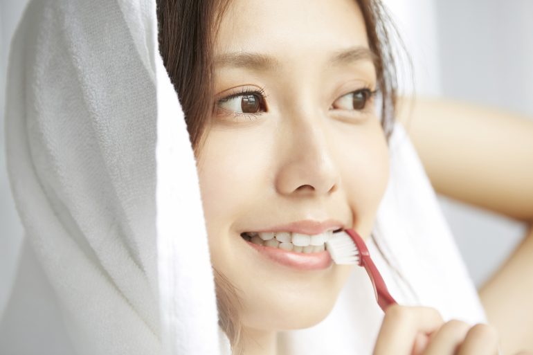 歯茎が下がってしまったときは歯ブラシの選び方・使い方を改善する